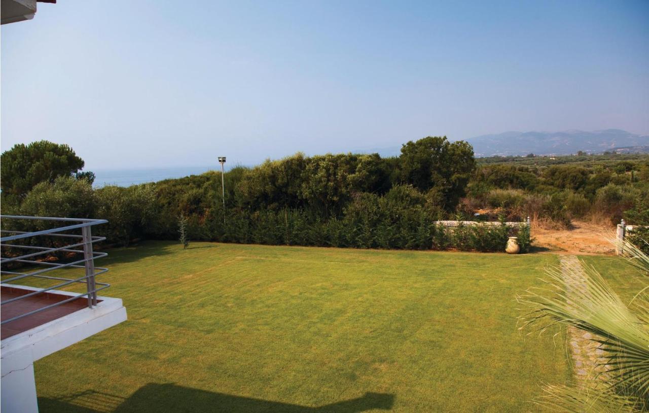 Caprice Villa Miloi  Exterior photo