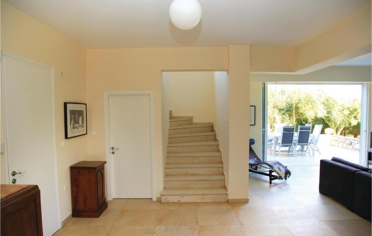Caprice Villa Miloi  Exterior photo