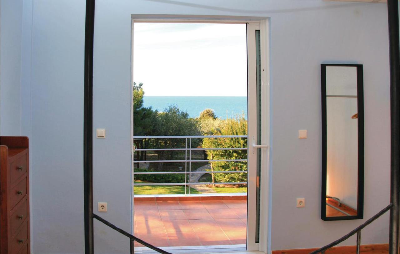 Caprice Villa Miloi  Exterior photo